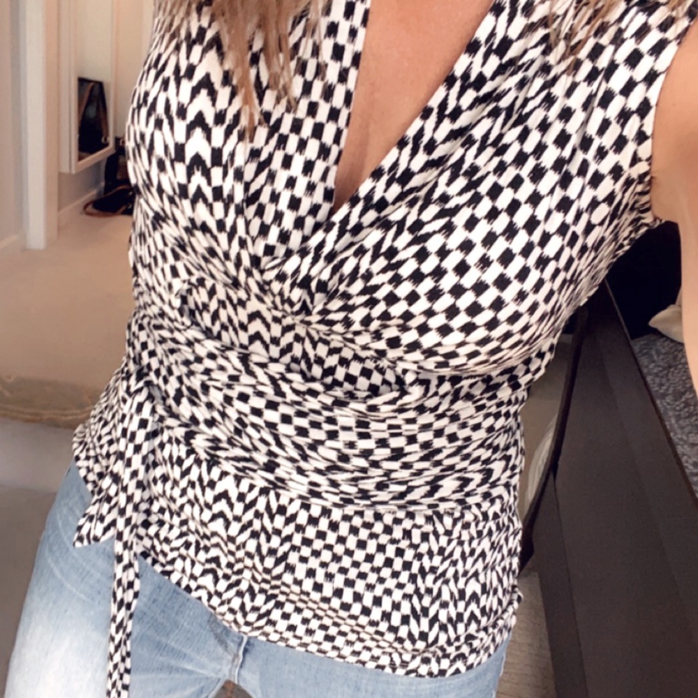 SALE! Jacob black & white checkered wrap top Size Small